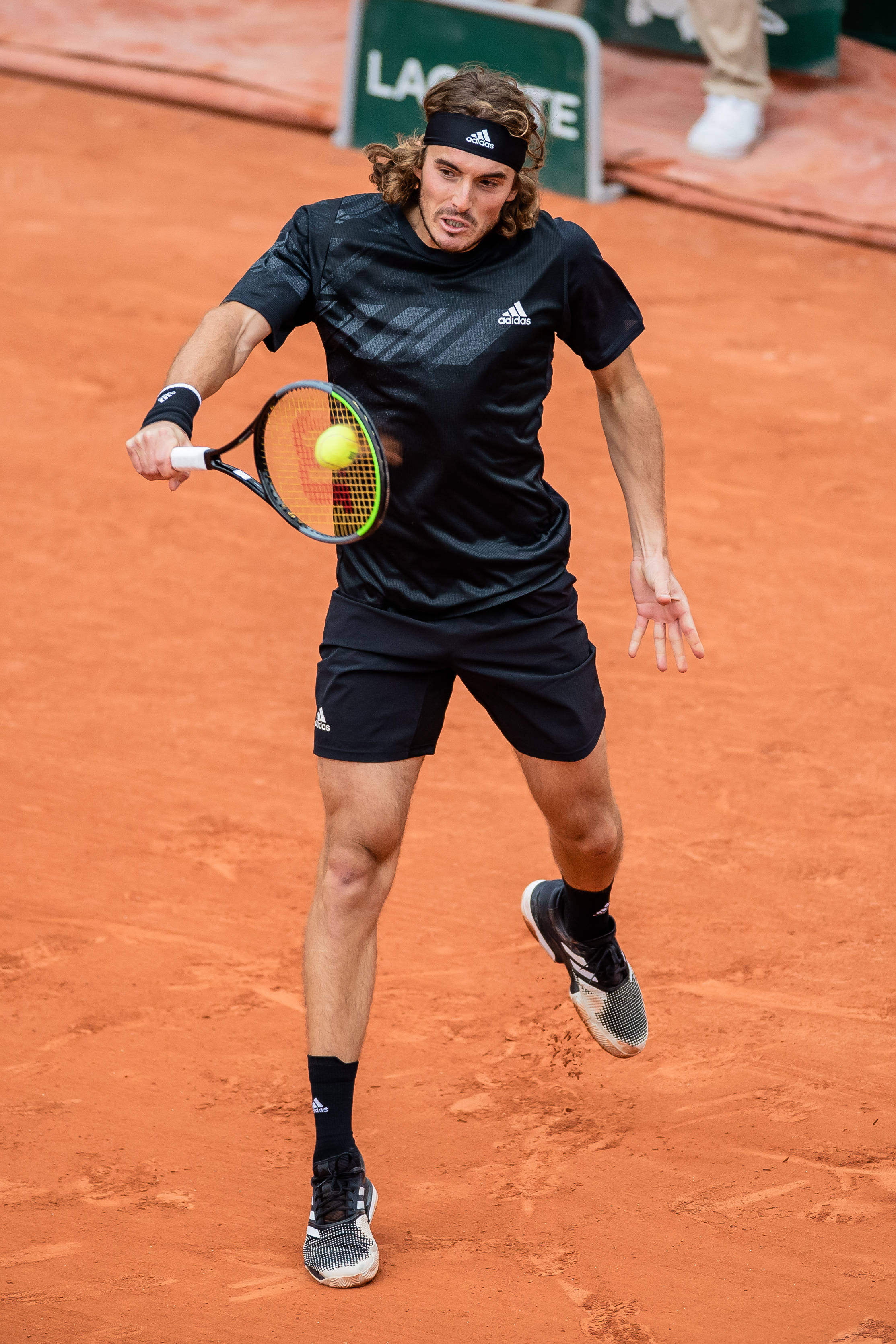 leyu乐鱼体育中国-法国网球队爆冷澳大利亚网球队，西西帕斯惊艳世界