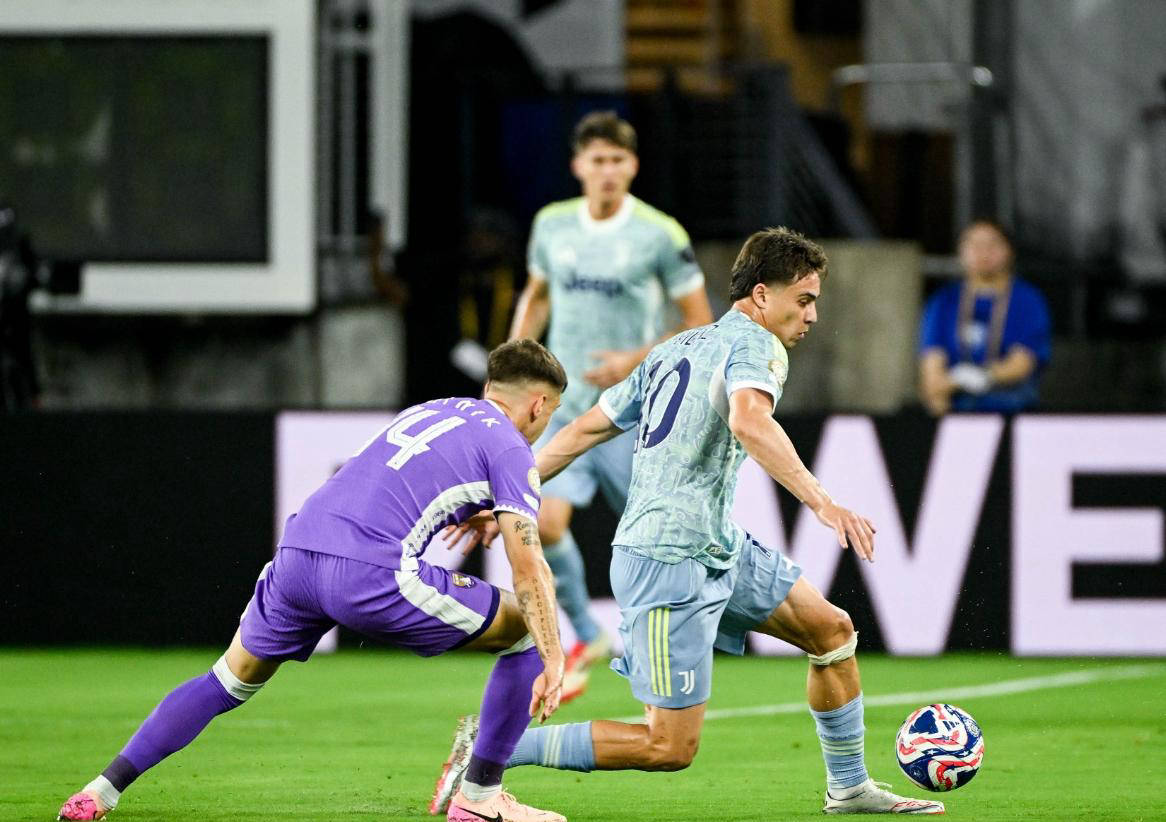 阿联酋球队备战国际赛事,备战期间表现稳定 阿联酋球队备战国际赛事,备战期间表现稳定