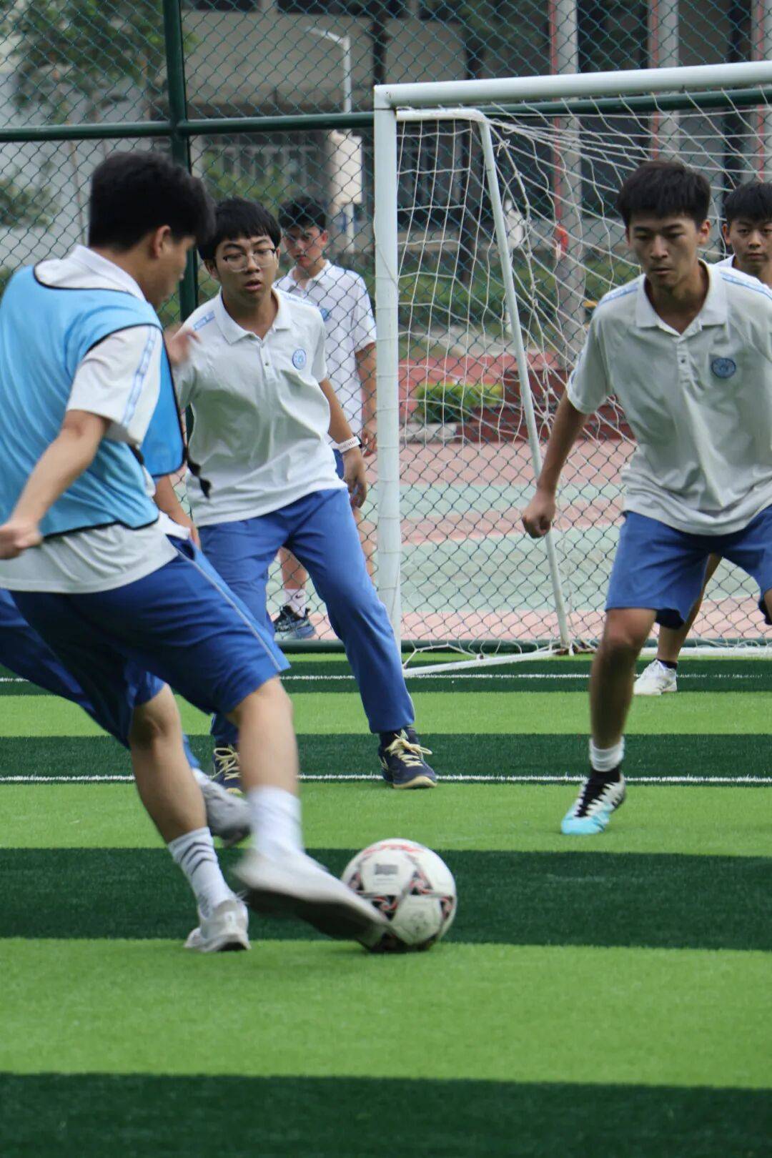 紧张气氛!一场备受瞩目的国内足球盛事即将展开 紧张气氛!一场备受瞩目的国内足球盛事即将展开